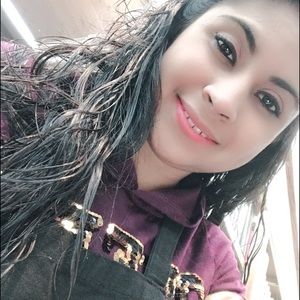 Meet your Posher, Maria